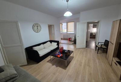 Apartament cu 2 camere semidecomandat în Cișmigiu