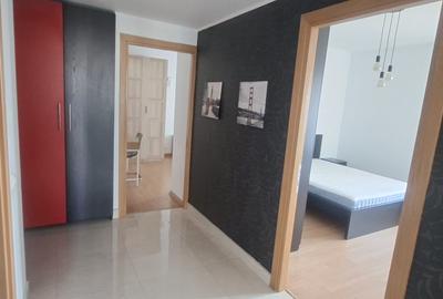 Apartament cu 3 camere decomandat în Văcăresti - 8