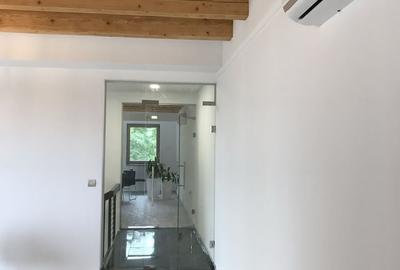 Spațiu comercial, de 115 mp, în Central - 3