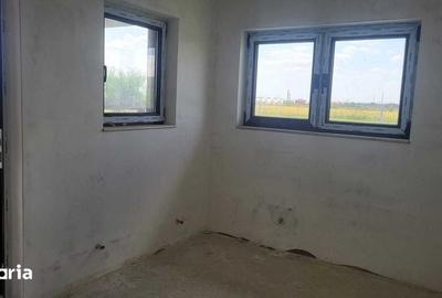 Casă cu 3 camere cu Teren 86 Mp în Sânmartin - 7