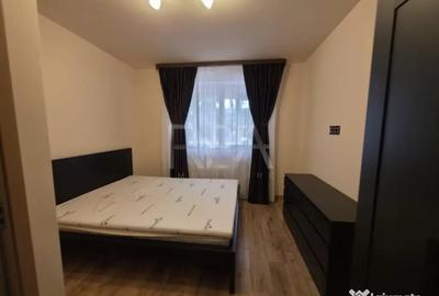 Apartament cu 3 camere decomandat în Crângași
