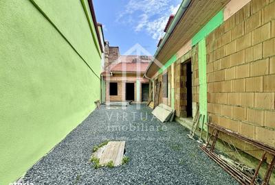 Casă cu 4 camere în Central