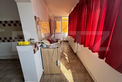 Apartament cu 3 camere decomandat în Nicolina - 7
