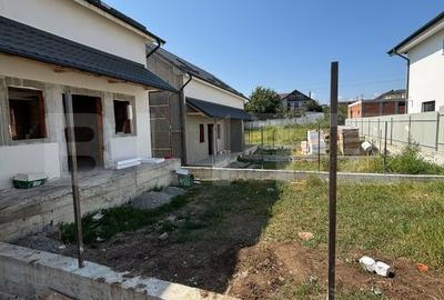 Casă cu 3 camere cu Teren 200 Mp în Ipotești