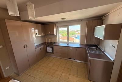 Apartament cu 3 camere semidecomandat, mobilat în Cetății - 4