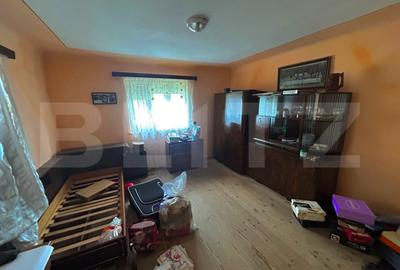 Casă cu 3 camere cu Teren 1760 Mp în Chiuza