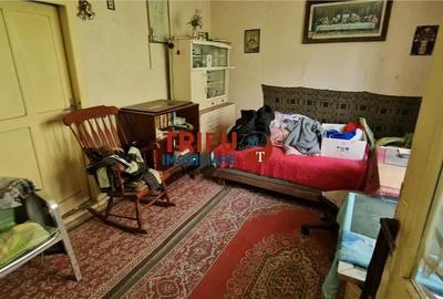 Casă cu 3 camere cu Teren 700 Mp în Lipoveni