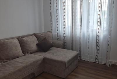 Apartament cu 2 camere semidecomandat în Giurgiului