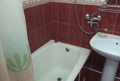 Garsonieră în Titan