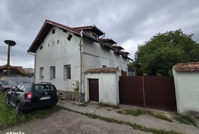 Casă cu 4 camere în Arpașu de Jos - 8