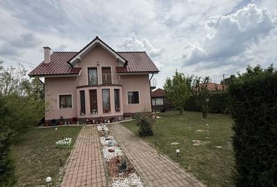 Casă cu 4 camere în Rontău - 1
