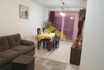 Apartament cu 2 camere semidecomandat, mobilat în Central