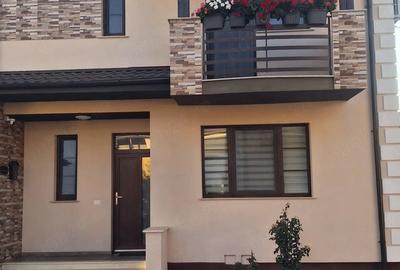 Casă cu 3 camere cu Teren 200 Mp în Central