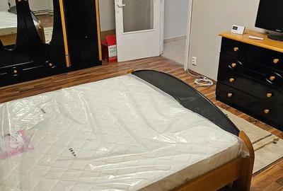 Apartament cu 2 camere decomandat în Baba-Dochia