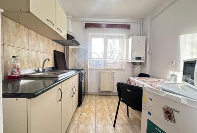 Garsonieră decomandată, mobilată în Hipodrom 4 - 4