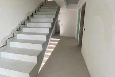 Casă cu 9 camere cu Teren 660 Mp în Domnești - 19