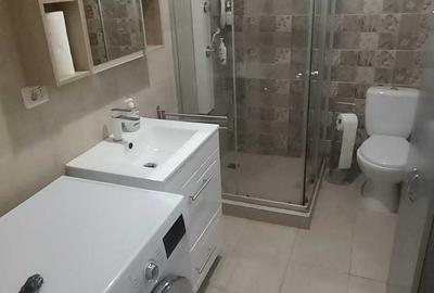 Apartament cu 2 camere decomandat în Sărari