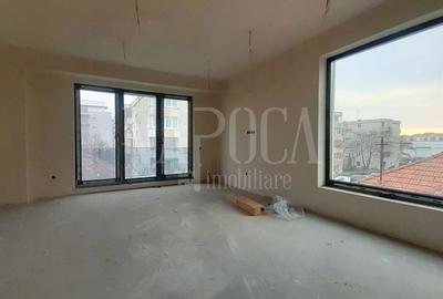 Apartament cu 3 camere decomandat în Între Lacuri
