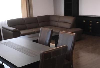 Apartament cu 4 camere, mobilat în Plopilor