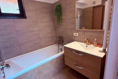 Apartament cu 2 camere decomandat în Străulești