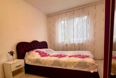 Apartament cu 3 camere semidecomandat în Astra