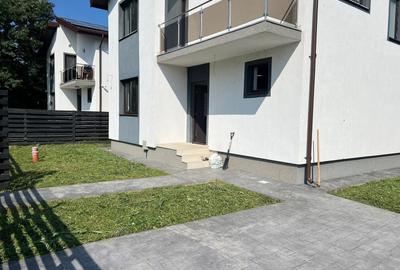 Casă individuală cu 5 camere cu Teren 450 Mp în Corbeanca
