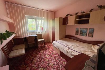 Garsonieră decomandată în Mehala
