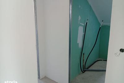 Casă cu 4 camere cu Teren 468 Mp în Central - 17