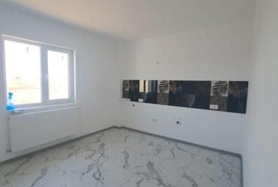 Casă cu 4 camere în Vârteju
