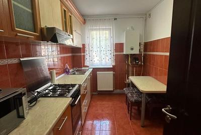 Apartament cu 2 camere semidecomandat în Dârste