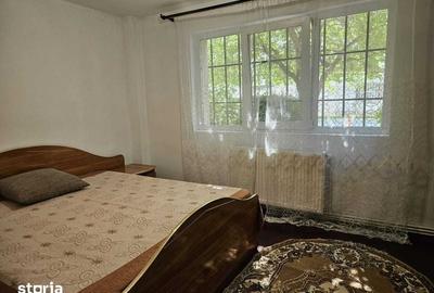 Apartament cu 2 camere semidecomandat în Micro 4