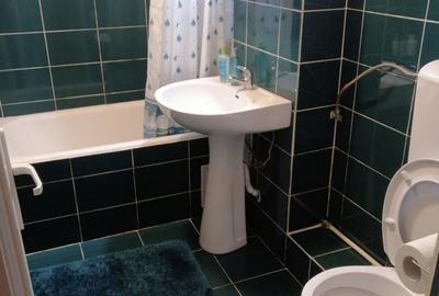 Apartament cu 2 camere decomandat în Complex Studențesc