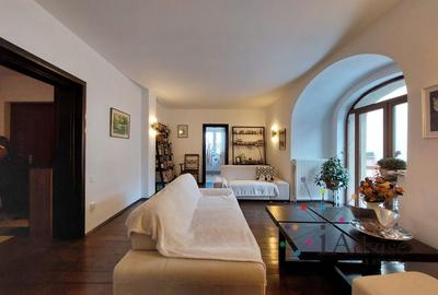 Apartament cu 2 camere decomandat, mobilat în Centrul Istoric - 4