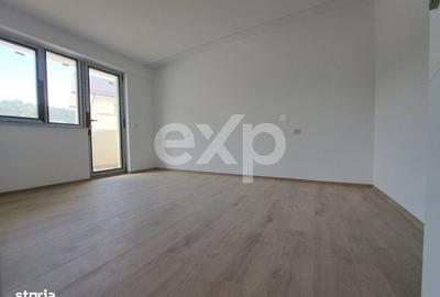 Apartament cu 3 camere decomandat în Trivale