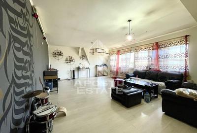 Apartament cu 4 camere decomandat în Torontalului - 2