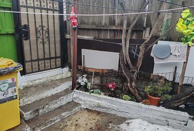 Casă cu 3 camere cu Teren 96 Mp în Brătianu