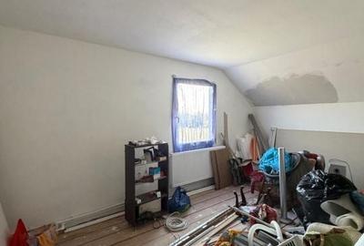 Casă cu 4 camere în Bariera Vâlcii