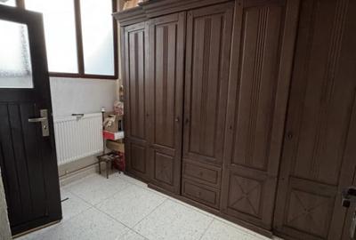Duplex cu 4 camere cu Canalizare în Democrației - 8
