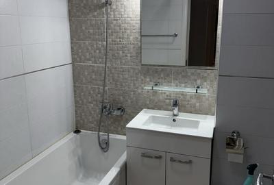 Apartament cu 3 camere decomandat în Craiovei
