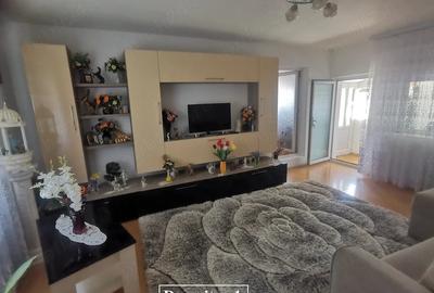 Casă cu 2 camere cu Teren 415 Mp în Central