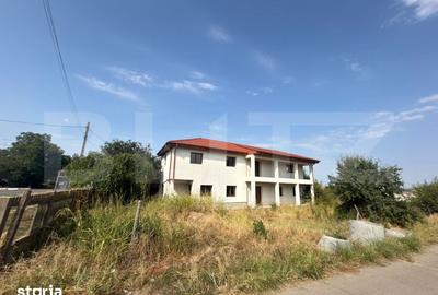 Casă cu 5 camere cu Teren 1500 Mp în Podari