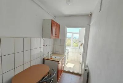 Garsonieră decomandată în Vasile Aaron - 2