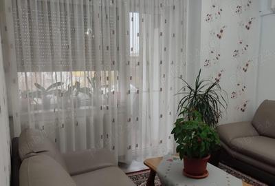 Apartament cu 4 camere în Careiului