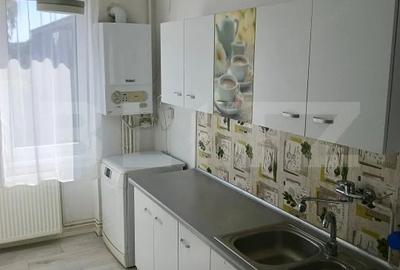 Apartament cu 2 camere semidecomandat în Tractorul