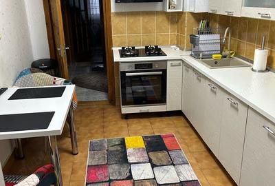 Apartament cu 3 camere decomandat în Central - 3