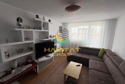 Apartament cu 3 camere decomandat în Tei