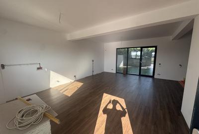 Casă cu 4 camere cu Canalizare în Chișoda - 1
