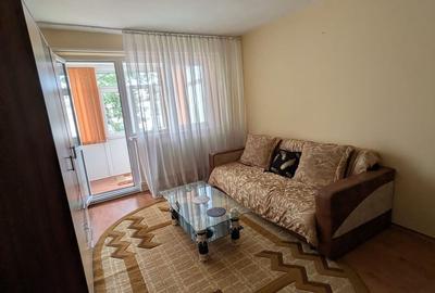 Apartament cu 3 camere semidecomandat în Calea București - 5