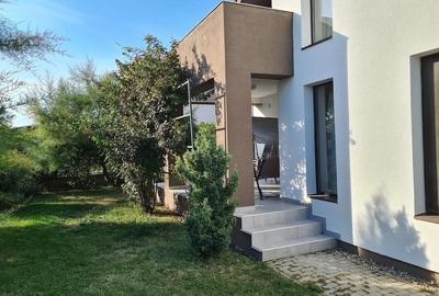 Casă cu Teren 350 Mp în Dumbrăvița