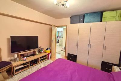 Apartament cu 4 camere decomandat în Simion Bărnuțiu